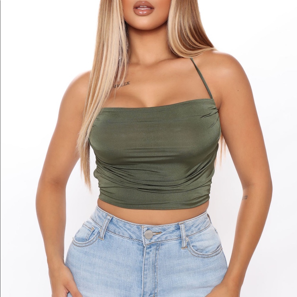 Blackless Cropped Tank Top